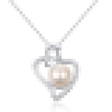 Women′s Heart-Shaped Pearl Pendant Necklace with Chain